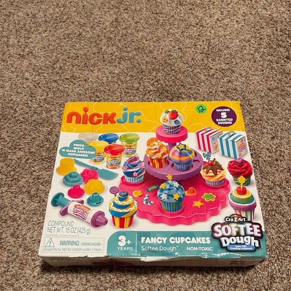 Nick Jr. Fancy Cupcakes Softee Dough - Picture 1 of 1